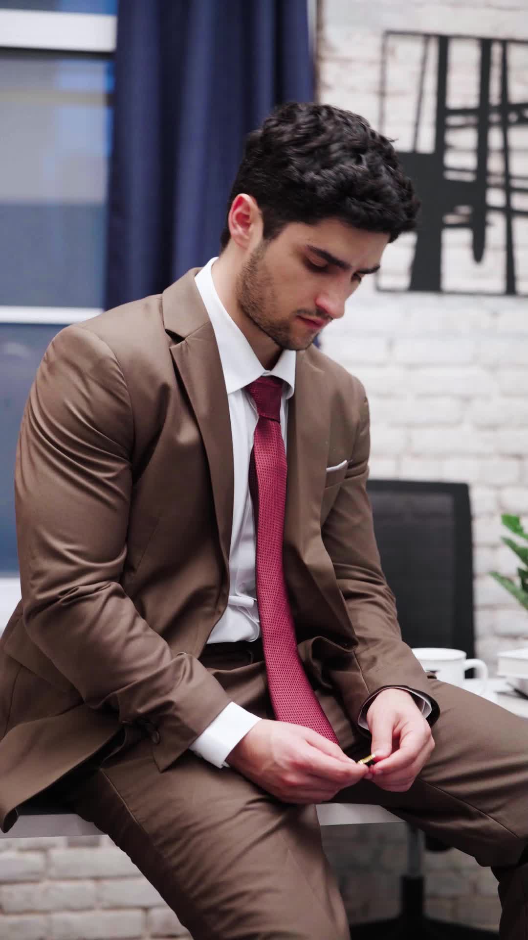 Episode 12 - XL to XO: Kisses from the Boss